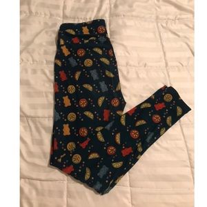 LuLaRoe OS gummy bear leggings
